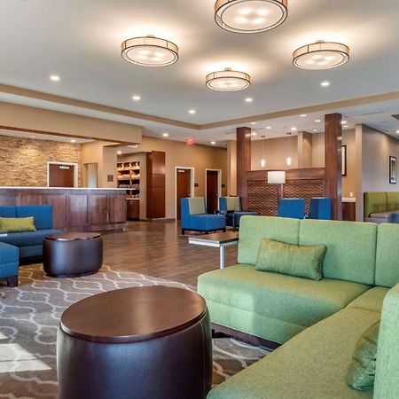 Comfort Suites Camp Hill-Harrisburg West Exterior foto